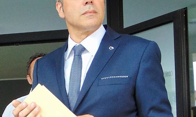 IL CAPOGRUPPO DEL PD LACAVA: “FARE UN REFERENDUM PER L’ISOLA PEDONALE”