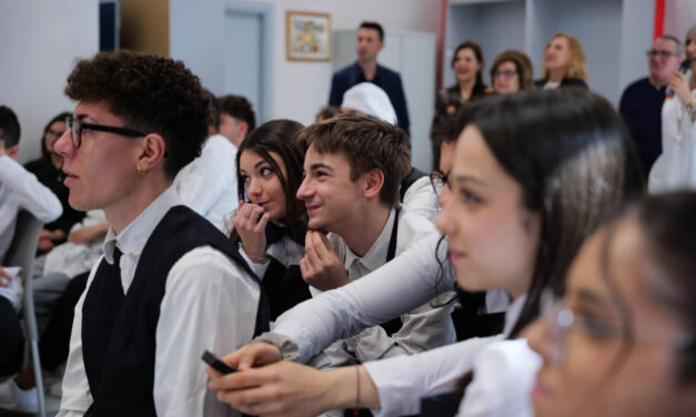 L’alberghiero “Wojtyla” di Castrovillari conquista la finale nazionale del Cooking Quiz.  2 classi in corsa per la vittoria a Roma il 22 maggio!