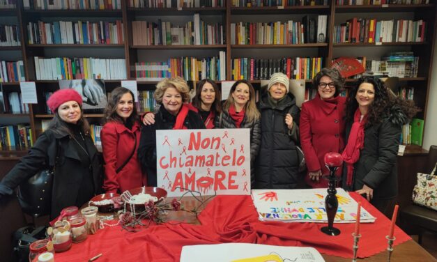 COMUNICATO STAMPA  CANDELE  ROSSE E PROFUMO DI LIBERTÀ, VALLEFIORITA DICE “NO” ALLA VIOLENZA CONTRO LE DONNE