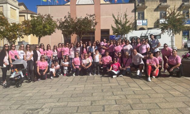 COMUNICATO STAMPA  LA “PASSEGGIATA IN ROSA” A FILADELFIA: UN SUCCESSO PER LA RICERCA ONCOLOGICA, PREVENZIONE E SOLIDARIETÀ