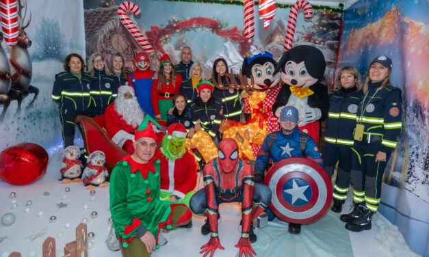 COMUNICATO STAMPA  IL VILLAGGIO DI BABBO NATALE CONQUISTA CUORI E COMUNITÀ: A FILADELFIA IL NATALE DIVENTA MAGIA CONDIVISA