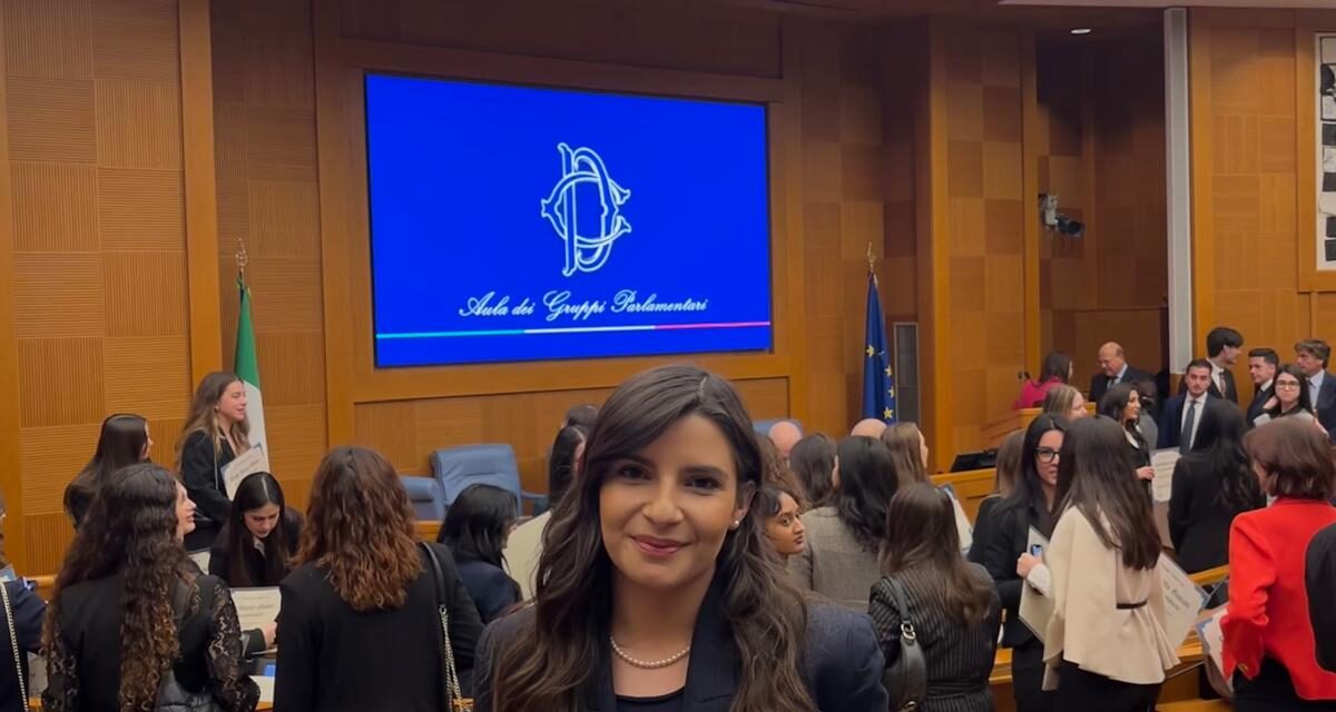 Il Comune di Mendicino esprime orgoglio per Chiara Esposito, insignita del Premio America Giovani alla Camera dei Deputati  Le congratulazioni del Sindaco Irma Bucarelli per l’importante riconoscimento