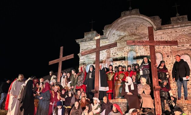 COMUNICATO STAMPA  “PASSIONE VIVENTE”, EMOZIONE COLLETTIVA: IN DUE MESI L’INTERA COMUNITÀ DI FILADELFIA COSTRUISCE UN EVENTO STRAORDINARIO