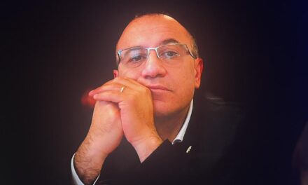 COMUNICATO STAMPA  SCONTRO POLITICO A LAMEZIA, CARIGLINO (AZIONE): «UNA CITTÀ PRESA IN OSTAGGIO DALLE PASSIONI TRISTI»